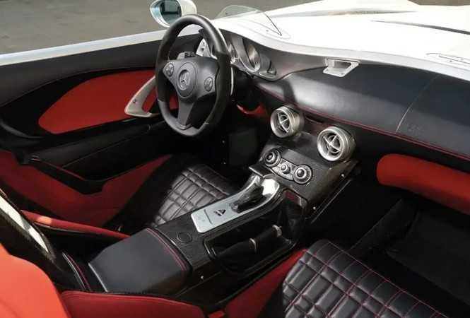 nội thất siêu xe Mercedes-Ben