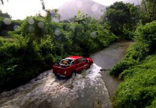 Xe ô tô nào có khả năng "lội nước" đỉnh nhất?