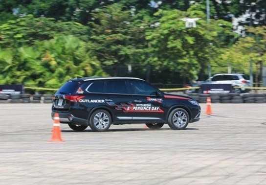 Mitsubishi Việt Nam giảm giá sốc cho Outlander và Pajero Sport