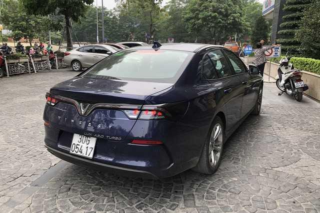 mẫu sedan VinFast Lux A2.0 Turbo