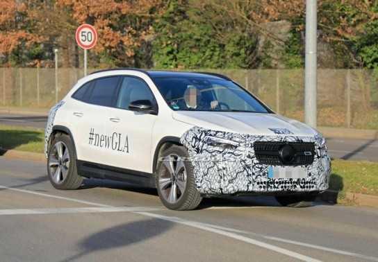 Lộ diện 'hình hài' Mercedes-Benz GLA thế hệ mới