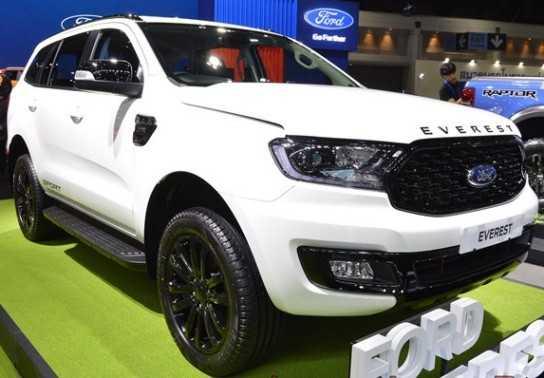 Ngắm nhìn Ford Everest Sport 2020 trình làng, giá từ 991 triệu đồng