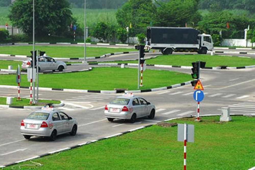 Những nguyên tắc học lấy bằng lái xe tại Việt Nam
