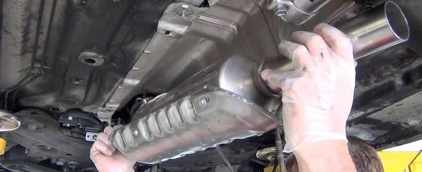 Thay thế bộ chuyển đổi xúc tác bị hỏng