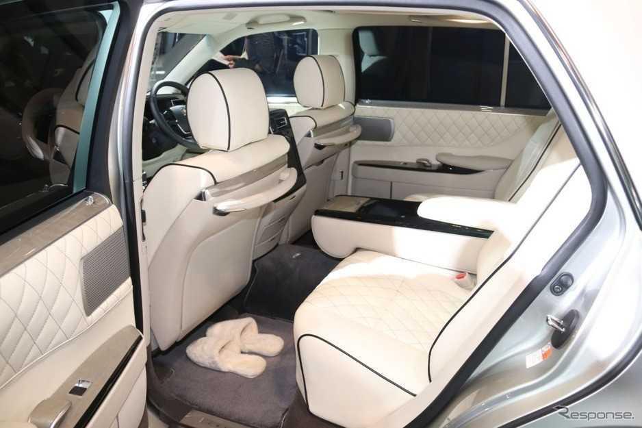 nội thất Toyota Century