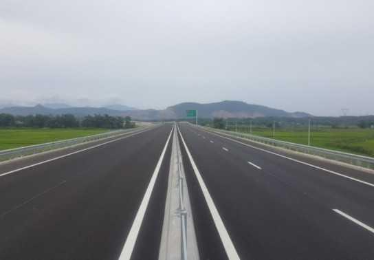 Những điểm đặc biệt trên cao tốc mà cánh tài xế hay thắc mắc