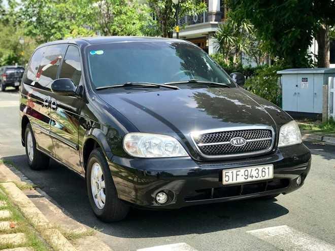 Kia Carnival 2009 - xe gia đình đi Tết giá hơn 200 triệu đồng