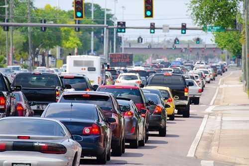 Ảo giác xe đi lùi - bệnh thường gặp của tài xế