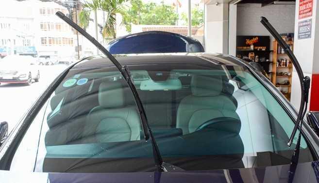 Những sự cố bất thường xảy ra với hệ thống gạt mưa rửa kính ô tô