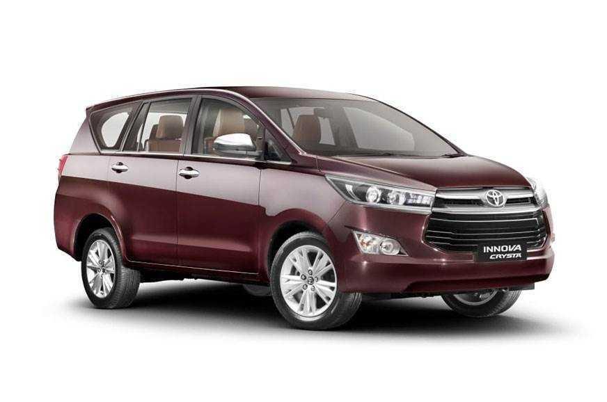 Innova Crysta mới.