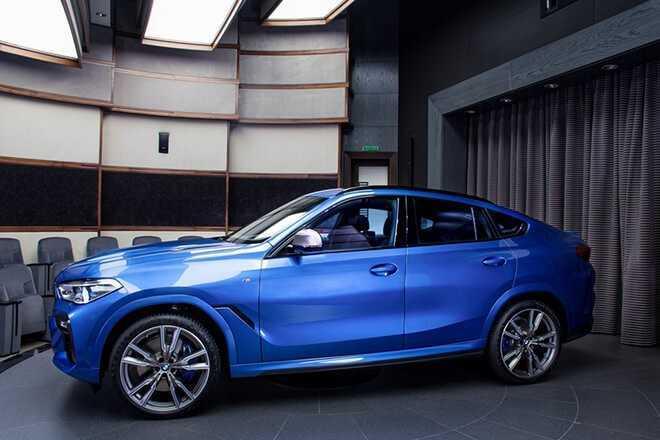 BMW X6 M50i
