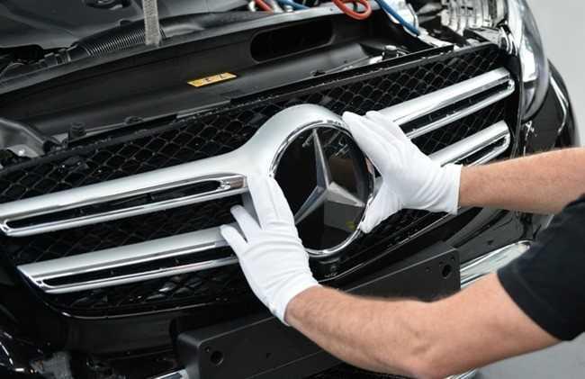 Mercedes-Benz đã cắt giảm lượng nhân công