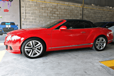 thân xe siêu sang Bentley mui trần