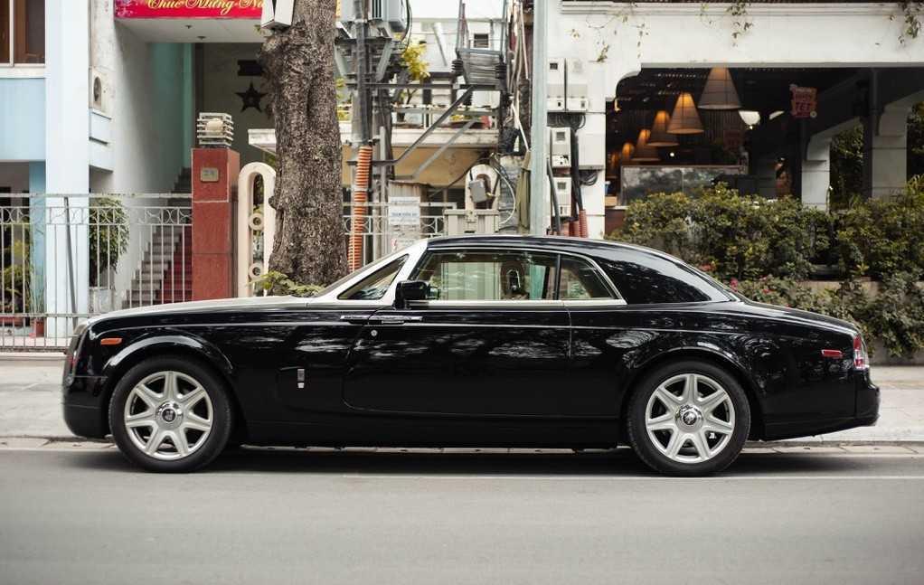 thân xe Rolls-Royce Phantom Coupe