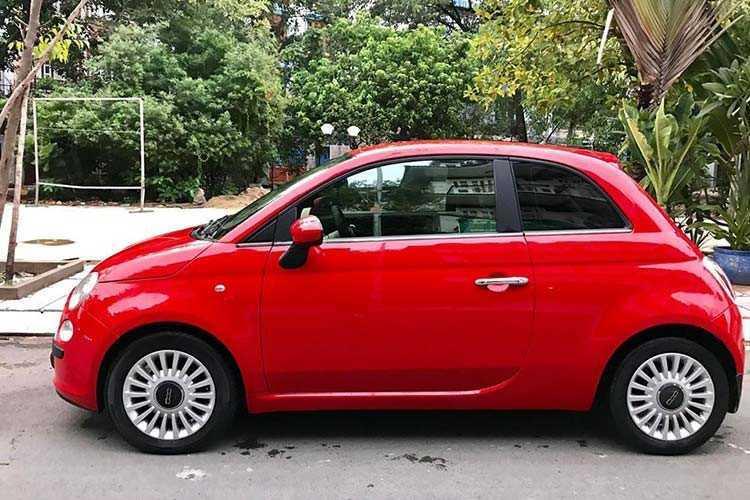 thân xe Fiat 500 2009