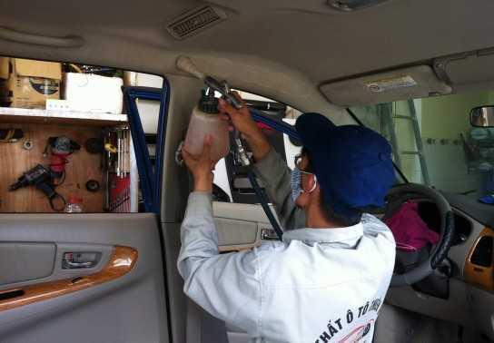 Dung dịch vệ sinh trần nỉ ô tô