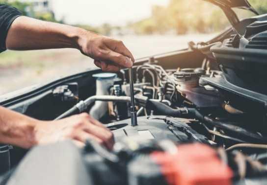 Kim phun bị nghẽn do dính cặn bẩn từ xăng