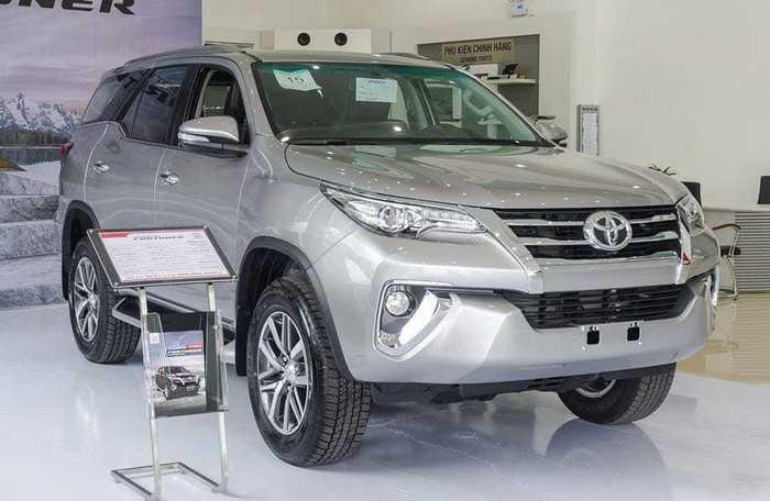 Tại thị trường Việt Nam, xe ô tô Toyota Fortuner hiện đã chuyển từ nhập khẩu sang lắp ráp trong nước