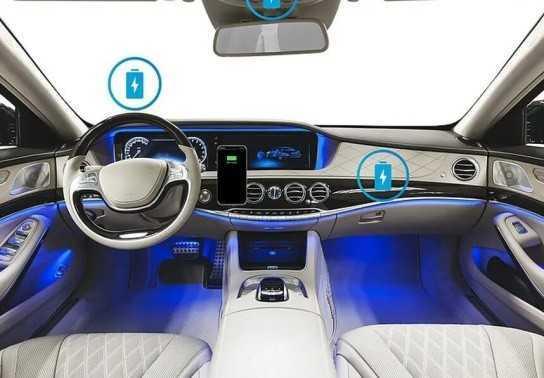 Có thể sạc điện thoại ở mọi nơi trong ô tô