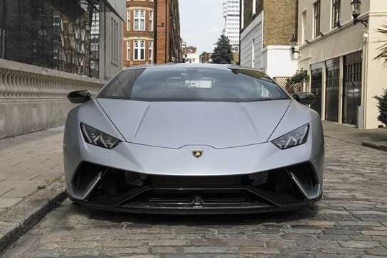 Lamborghini Huracan bản Performante đã về tới Việt Nam, giá từ 33 tỷ VĐ