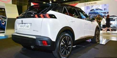 thân xe Peugeot 2008