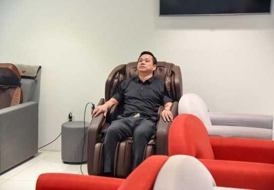 Trải nghiệm một giờ làm ‘thượng đế’ của VinFast khi bảo dưỡng xe