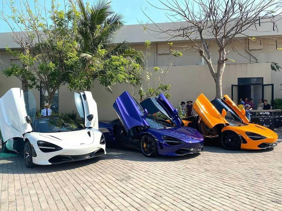 Nguyễn Quốc Cường cùng dàn siêu xe độc nhất Việt Nam tụ họp cuối năm