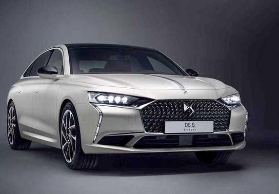 Giữ gót chân cố định trên sàn