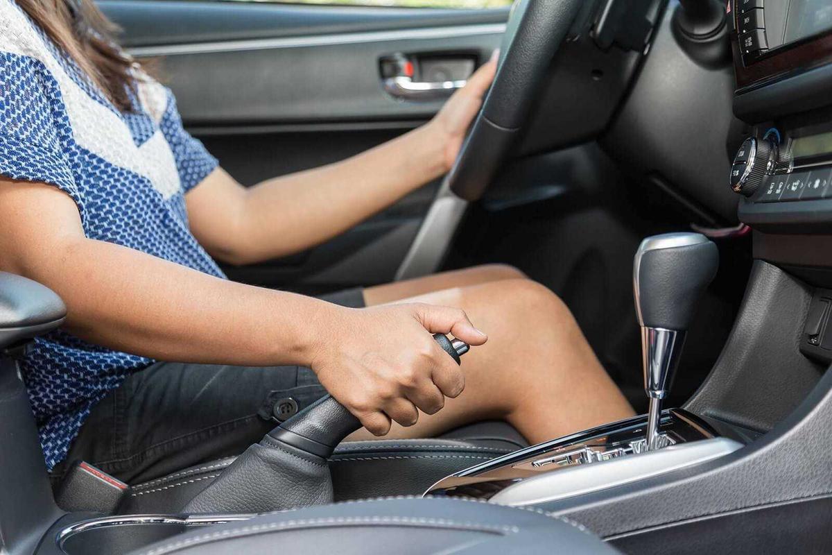 Hãy thử phanh khẩn cấp