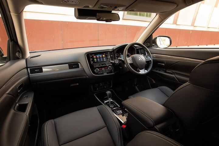 Nội thất Outlander 2020