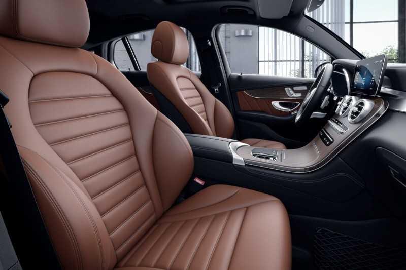 nội thất Mercedes-Benz GLC 300 Coupe 2020