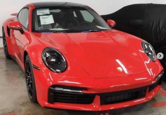Lộ diện hình ảnh Porche 911 Turbo S 992 phiên bản mới trước ngày ra mắt