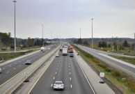 Lỗi đi sai làn đường bị phạt bao nhiêu kể từ năm 2021?