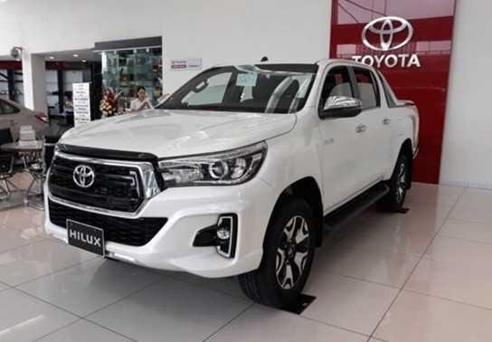 Triệu hồi hơn 30 chiếc Toyota Hilux lại Việt Nam