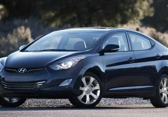 Hàng loạt xe ô tô Hyundai Elantra đời cũ bị triệu hồi do lỗi chập điện