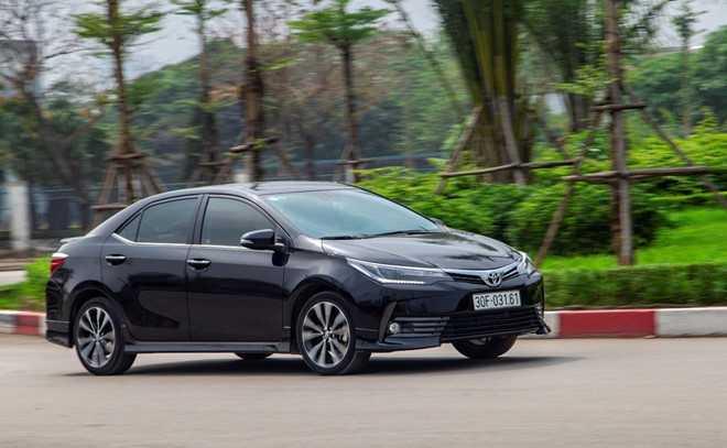 xe hơi Corolla Altis