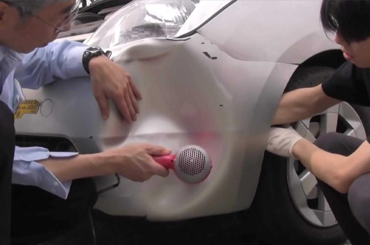 Dùng máy sấy tóc và bình khí nén