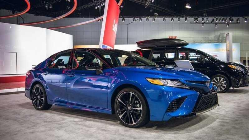 Hàng loạt mẫu xe của Toyota sắp được trang bị công nghệ chống nhầm lẫn chân ga và chân phanh