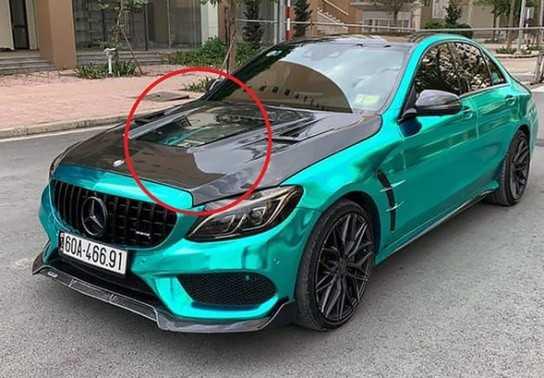 Mercedes-Benz C 300 AMG độ nhiều đồ chơi đắt tiền rao bán ngang giá Camry