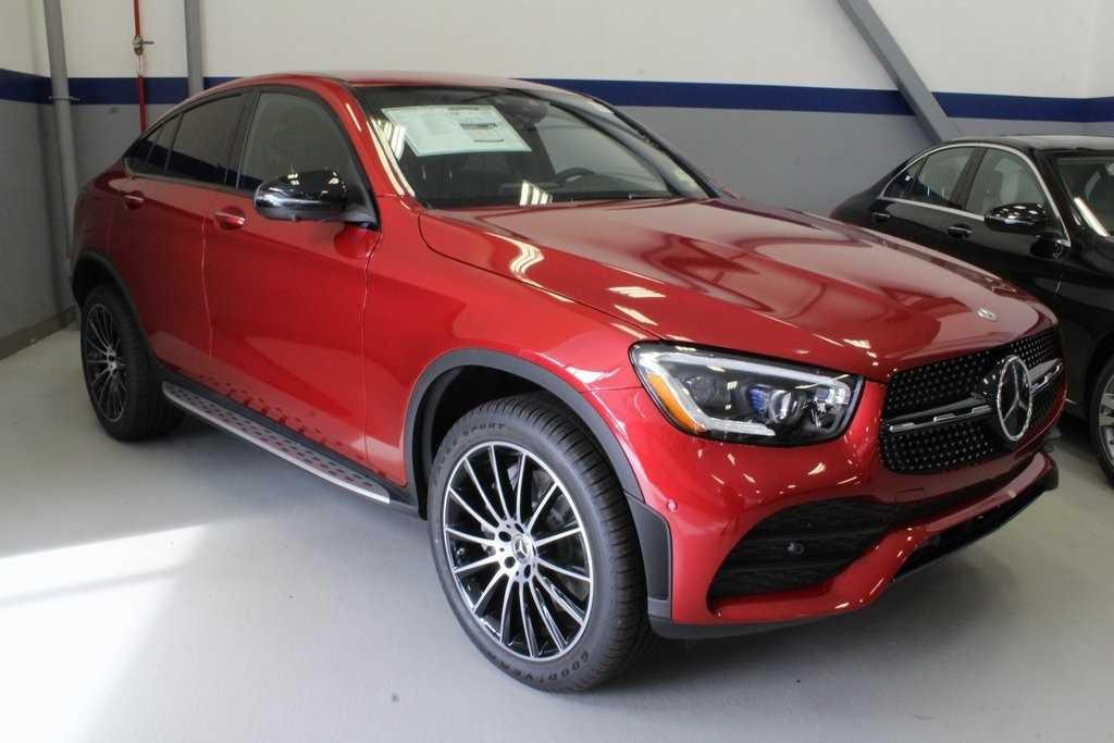 GLC 300 nhập khẩu là gần 2,56 tỷ đồng.