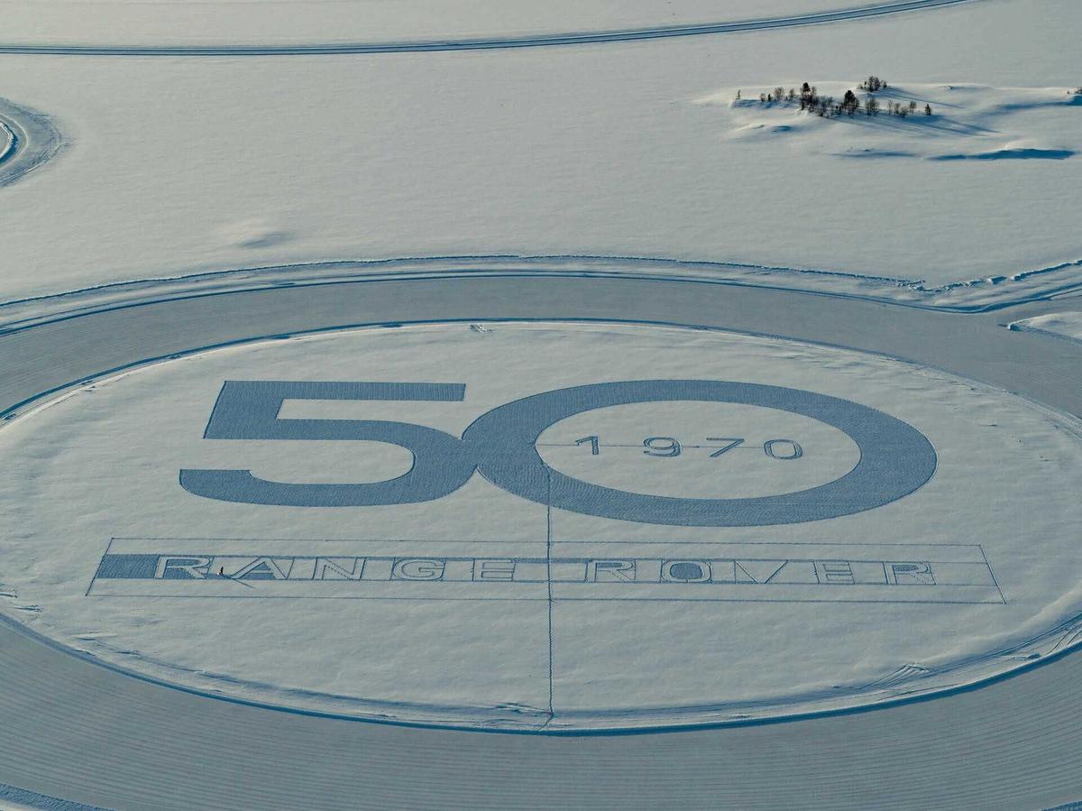 Range Rover mừng sinh nhật thứ 50