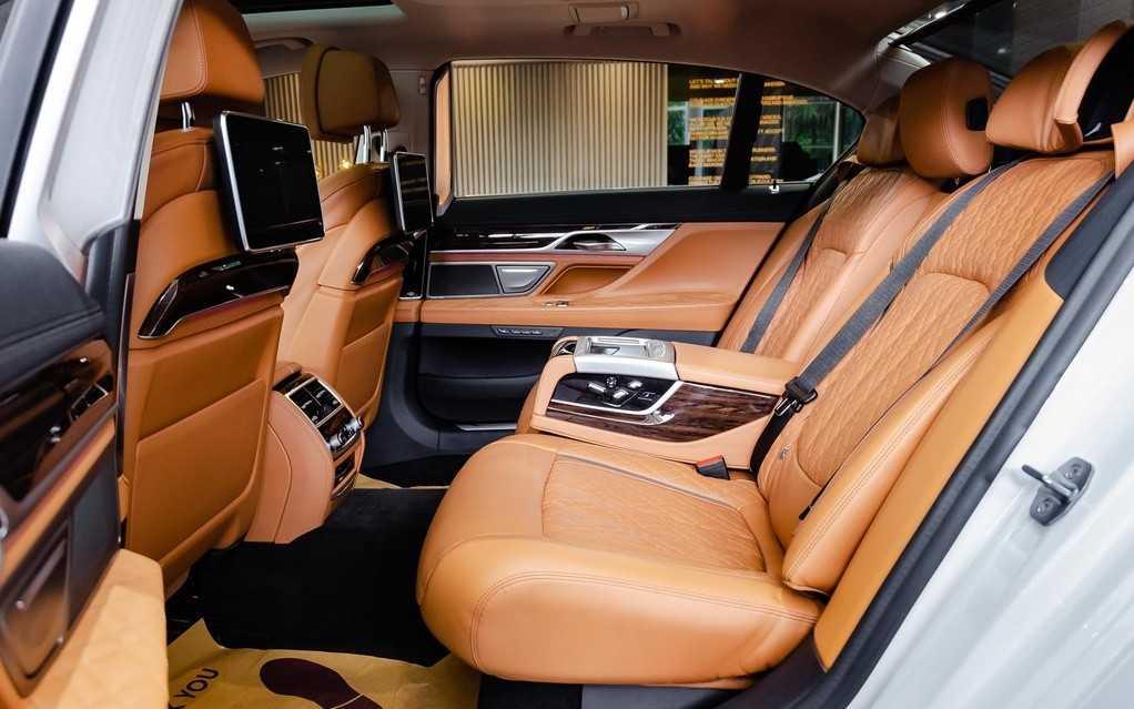 Vệ sinh xe thường xuyên