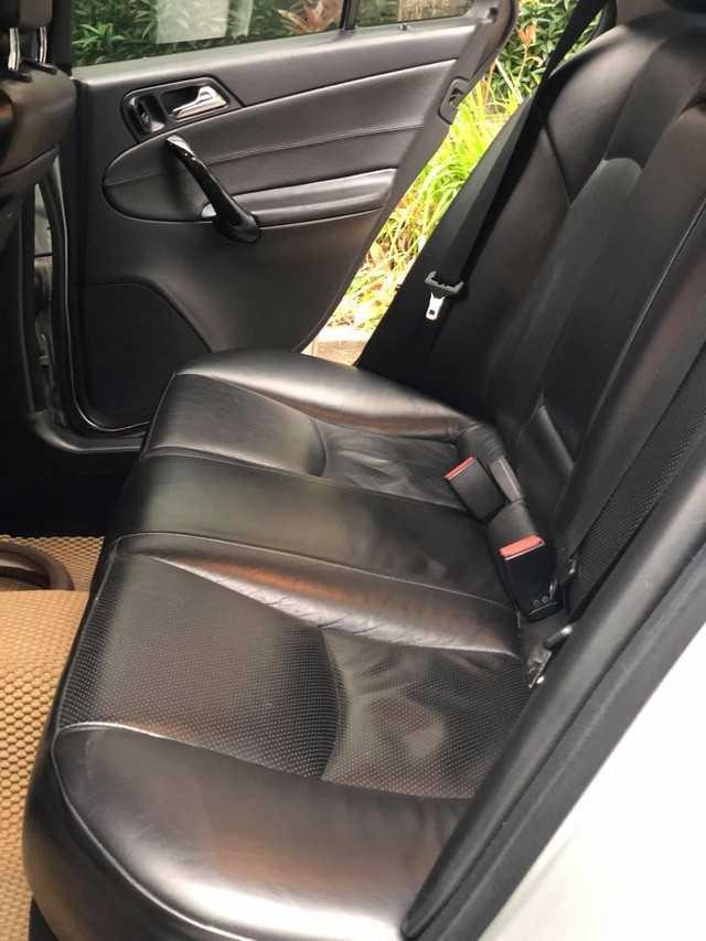 ghế ngồi xe Mercedes-Benz C 180 cũ