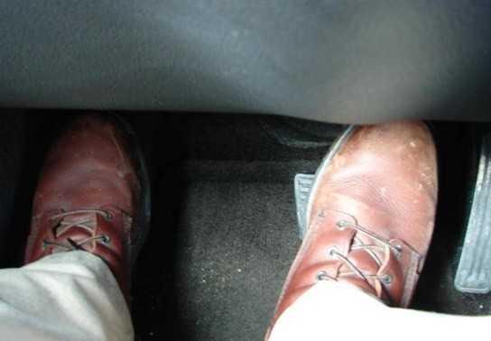 Cần làm gì khi xe hơi bị tiêu hao nhiên liệu bất thường