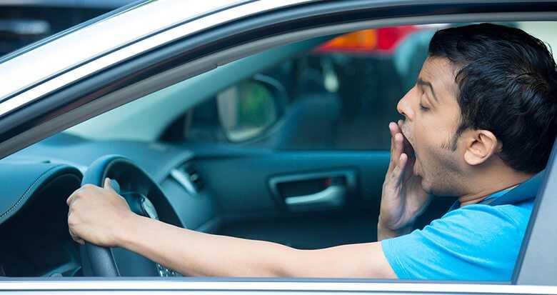 Khi có dấu hiệu buồn ngủ hoặc say xỉn không nên lái xe