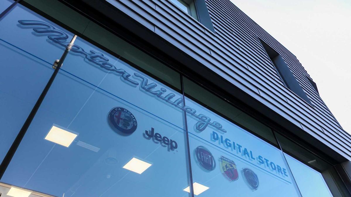 Thị trường xe Mỹ bắt đầu 'ngấm đòn' COVID-19