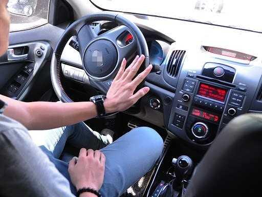 Xử lý vô lăng trong tình huống nguy cấp