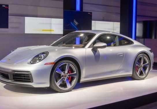 Phiên bản mạnh nhất Porsche 911 sẽ mất ngôi vì “tân binh” sắp ra mắt?