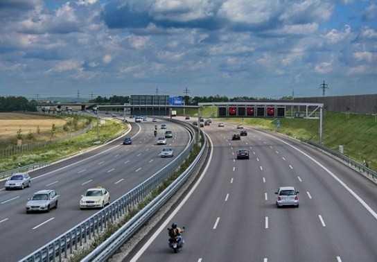 Nắm vững quy định về Khoảng cách an toàn giữa hai xe