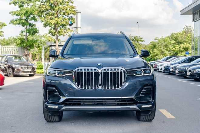 đầu xe BMW X7